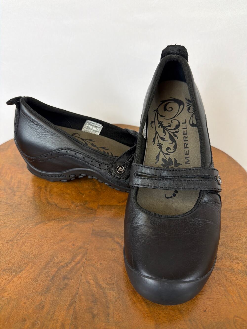 Merrell Black Button Closure Mary Jane Shoes Size 8.5